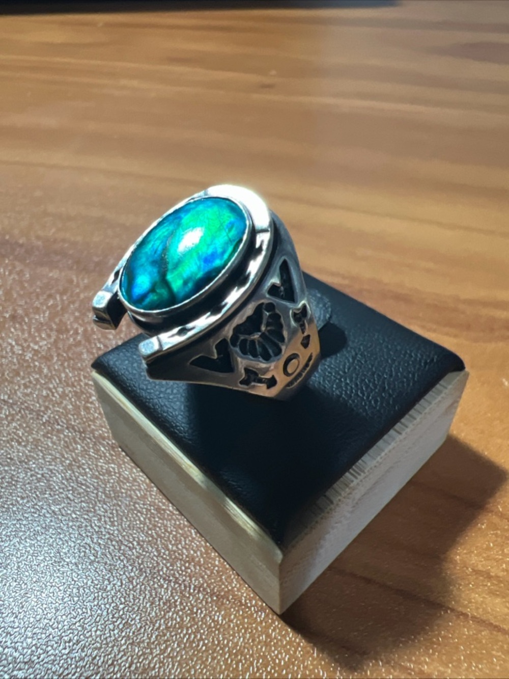 VTG Navajo Sterling Silver Large Oval Green Abalone Lucky Horse Shoe Ring Sz 10
